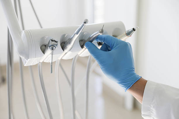 Professional Dental Veneers technician working in Doffing, TX